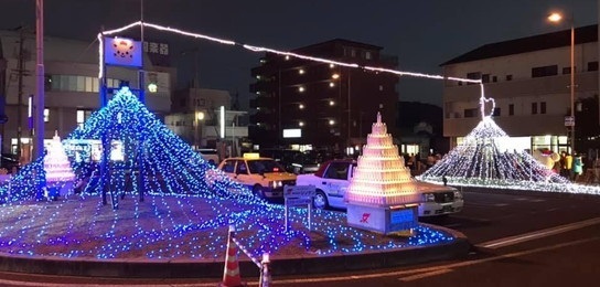 写真:SOJAイルミネーション(総社駅前ロータリー)