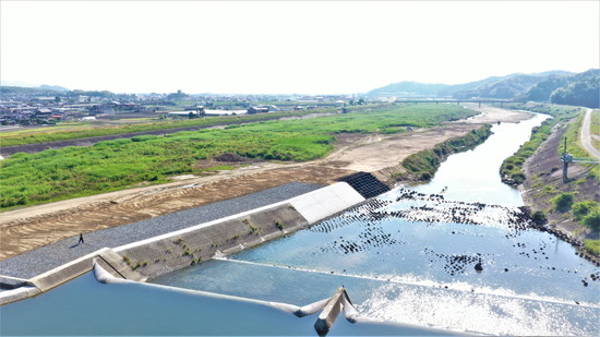 写真:令和2年度小田川河道整備工事